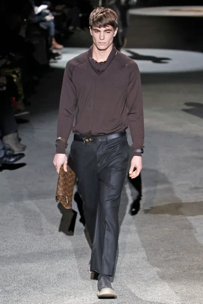 Look 22